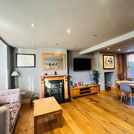Simpsons Cottage - Grove Road Cottages Στράτφορντ απόν Έιβον Εξωτερικό φωτογραφία