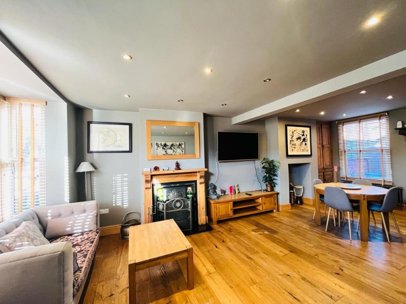 Simpsons Cottage - Grove Road Cottages Στράτφορντ απόν Έιβον Εξωτερικό φωτογραφία