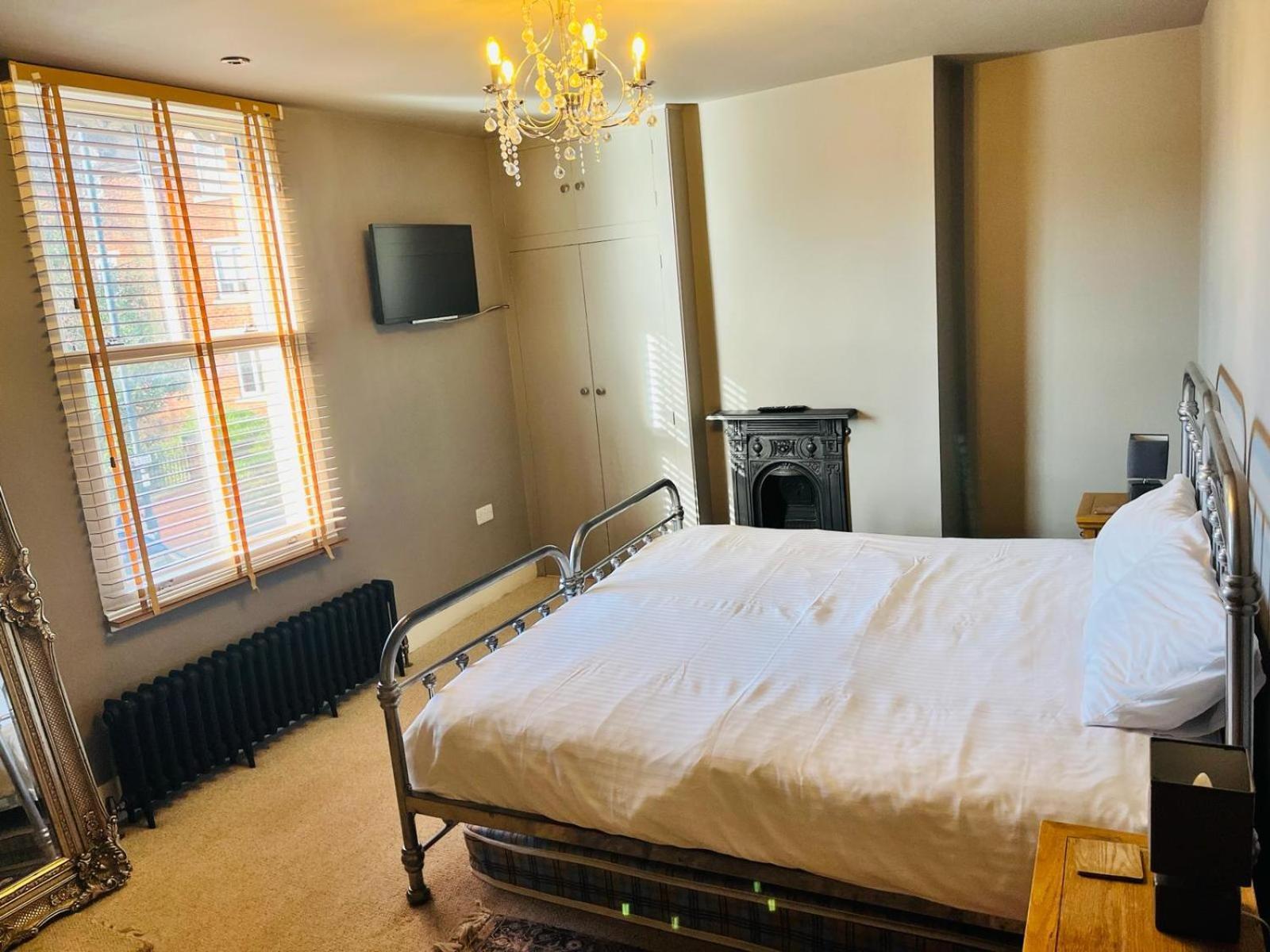 Simpsons Cottage - Grove Road Cottages Στράτφορντ απόν Έιβον Εξωτερικό φωτογραφία
